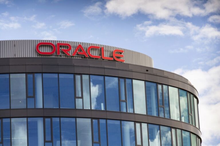 Oracles Ambitious Plan to Power Data Centers with Nuclear Reactors