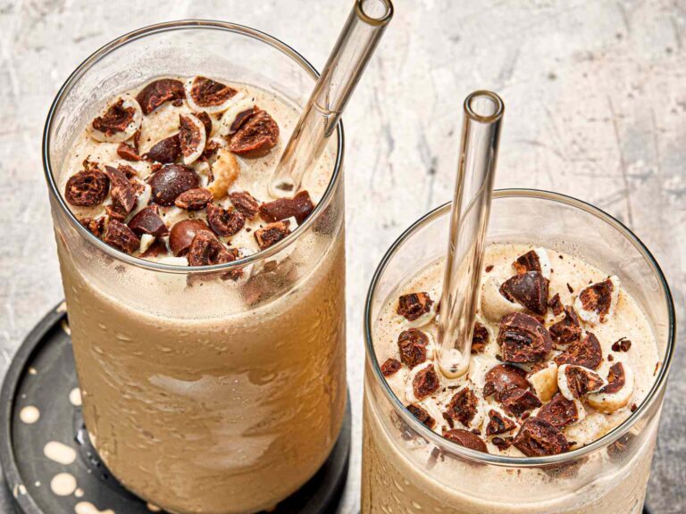 10 Energizing Smoothie Recipes That Are Ready for the Day Way Before You Are