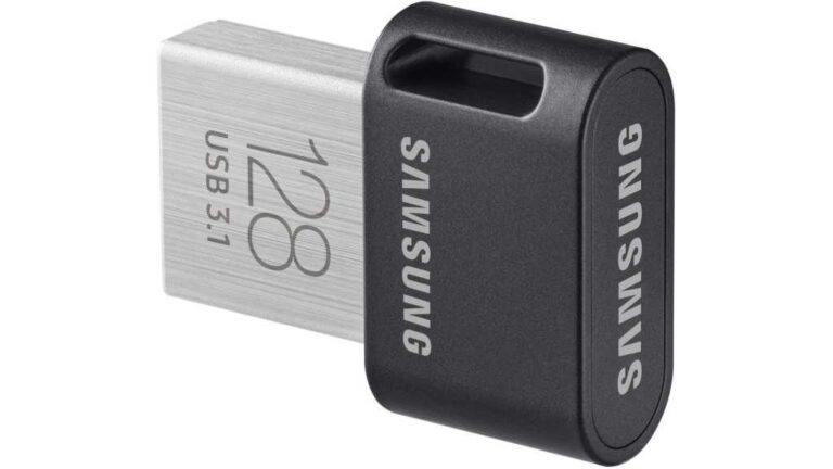 Samsungs Tiny 128GB Flash Drive is a Steal for 67 Off Right Now